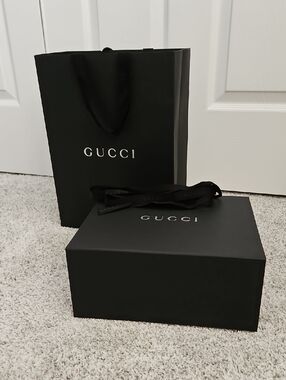 Gucci Box, Shopping Bag, Ribbon